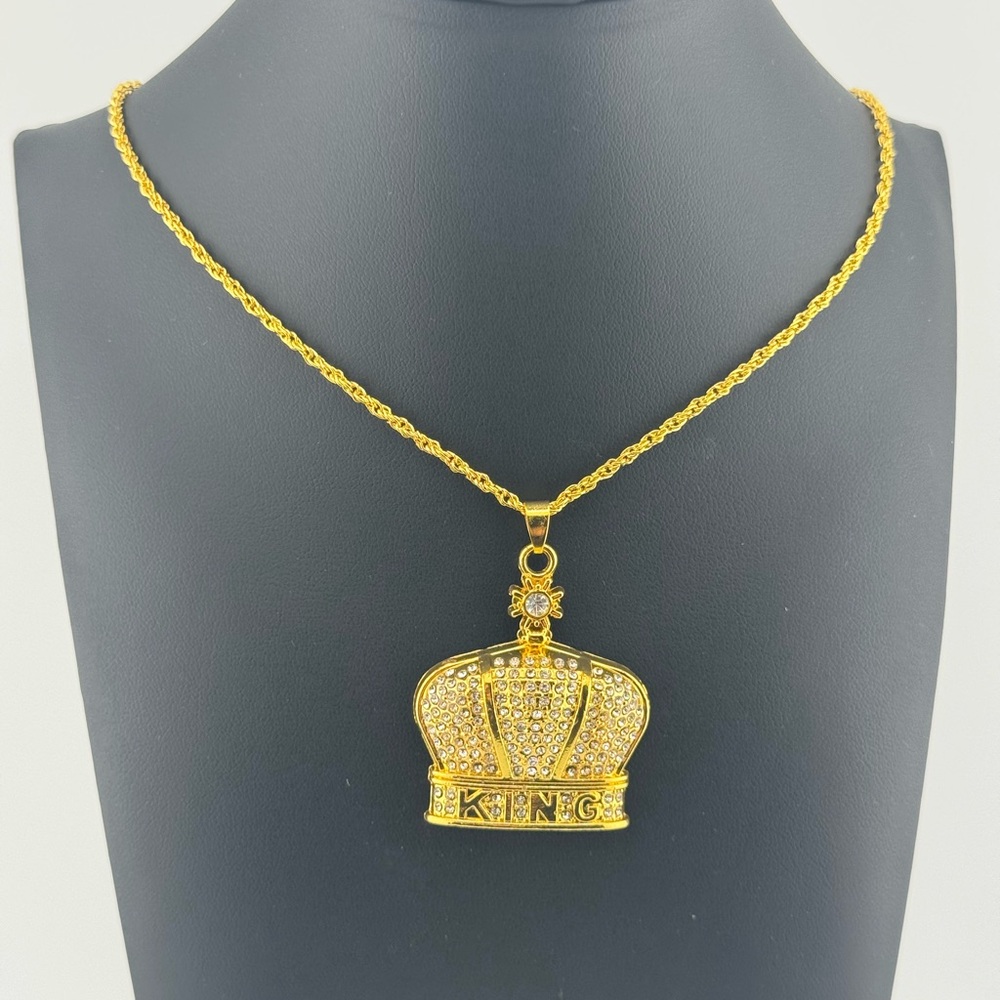 Rhinestone Studded Gold Tone "KING" Crown Pendant Necklace